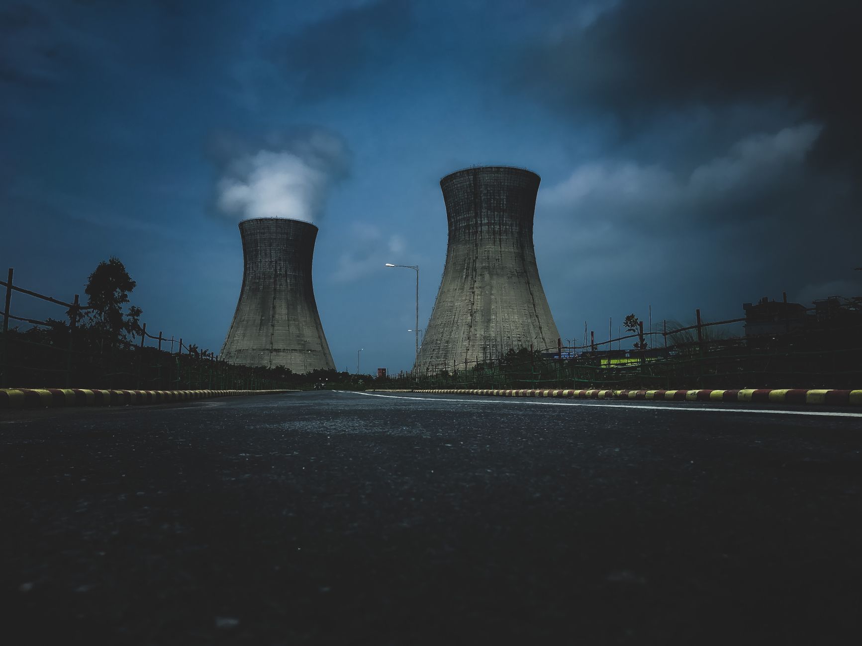 Industrial cooling tower